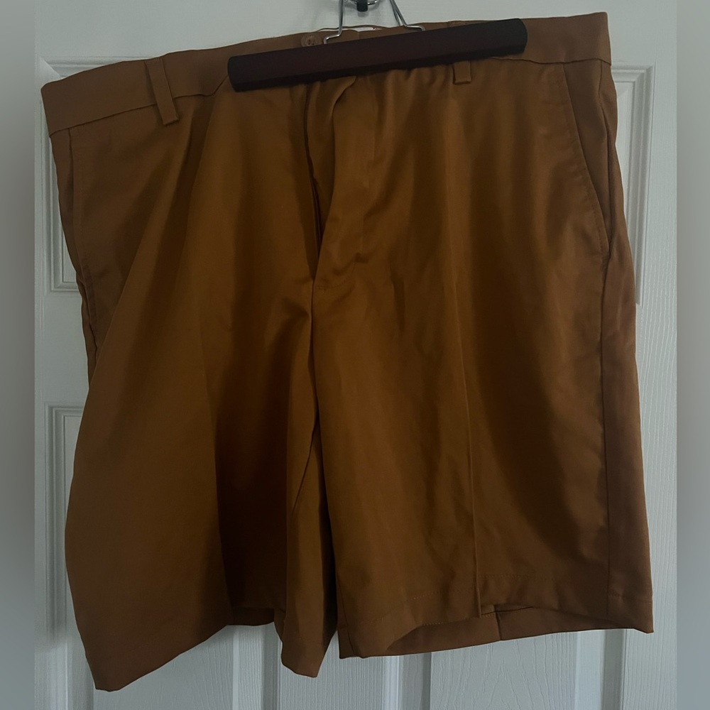 Amazon Essentials Men’s Shorts Size 38